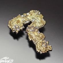 Load image into Gallery viewer, Fanfarra Pin